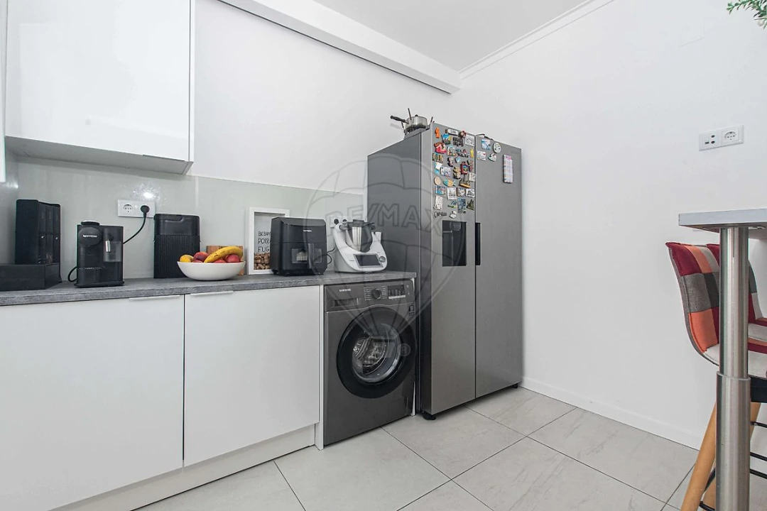 Apartamento T2 para Venda em São Domingos de Rana Foto 15