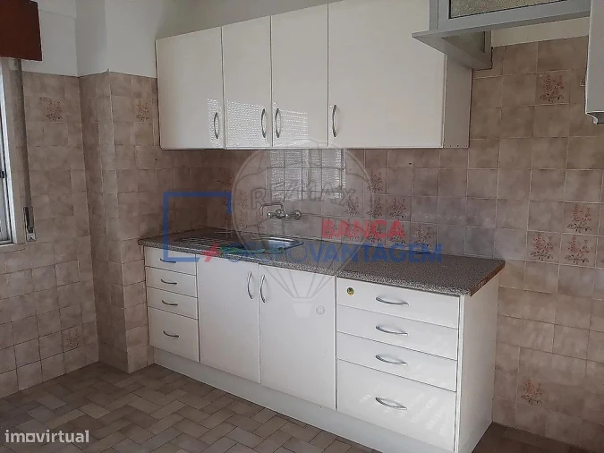 Apartamento T1 para Venda em Agualva e Mira-Sintra Foto 5
