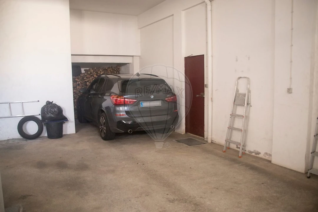 Apartamento T3 para Venda em Santo Antonio dos Olivais Foto 10