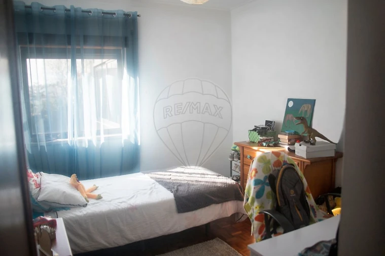 Apartamento T3 para Venda em Santo Antonio dos Olivais Foto 7