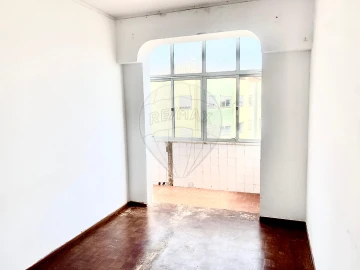 Apartamento T2 para Venda em Algueirão-Mem Martins