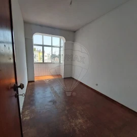 Apartamento T2 para Venda em Algueirão-Mem Martins
