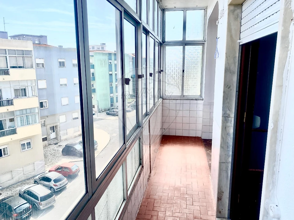 Apartamento T2 para Venda em Algueirão-Mem Martins Foto 39