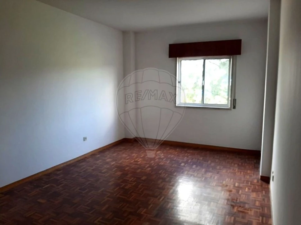Apartamento T3 para Venda em Algueirão-Mem Martins Foto 7