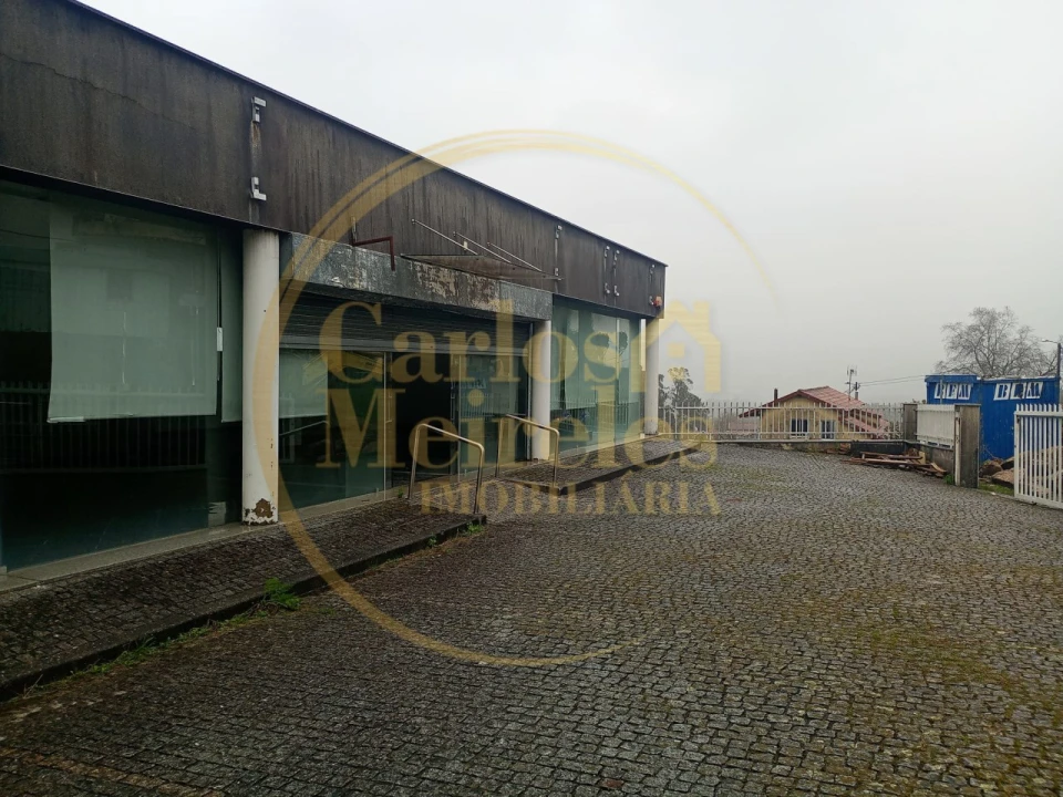 Loja para Venda em Aborim Foto 3