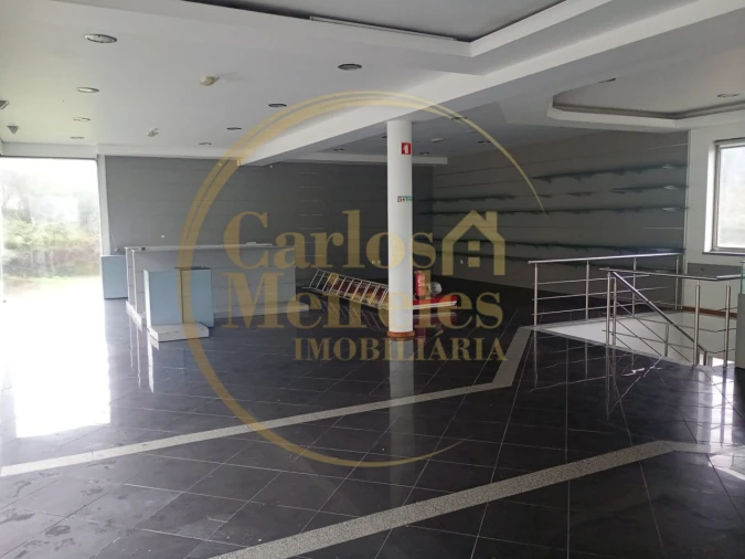 Loja para Venda em Aborim Foto 4