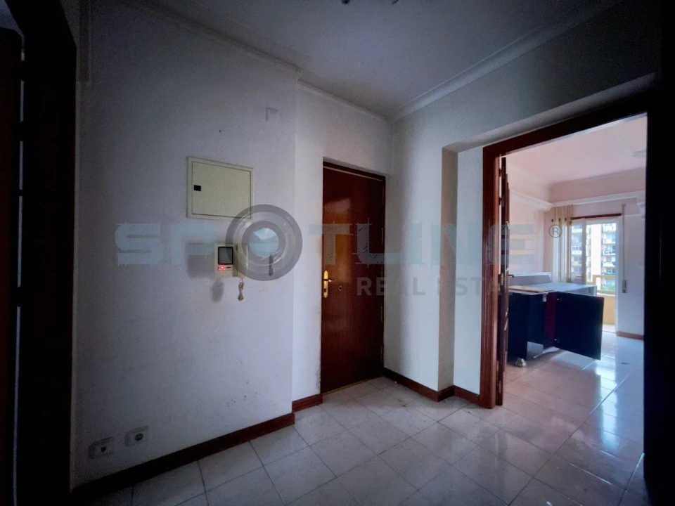 Apartamento T3 para Venda em Carregado e Cadafais Foto 10