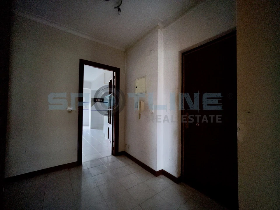 Apartamento T3 para Venda em Carregado e Cadafais Foto 11