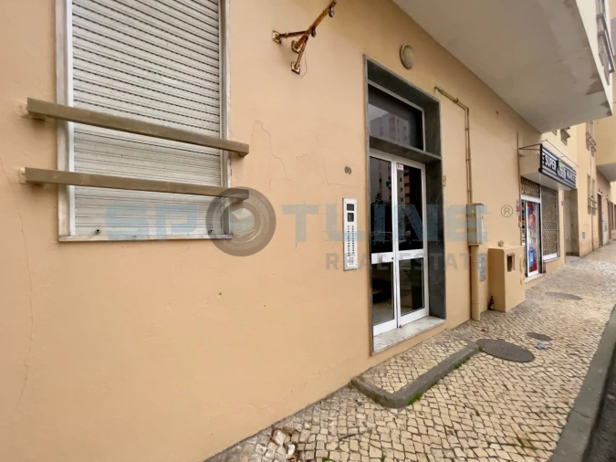 Apartamento T3 para Venda em Carregado e Cadafais Foto 2