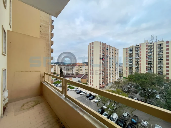 Apartamento T3 para Venda em Carregado e Cadafais Foto 24
