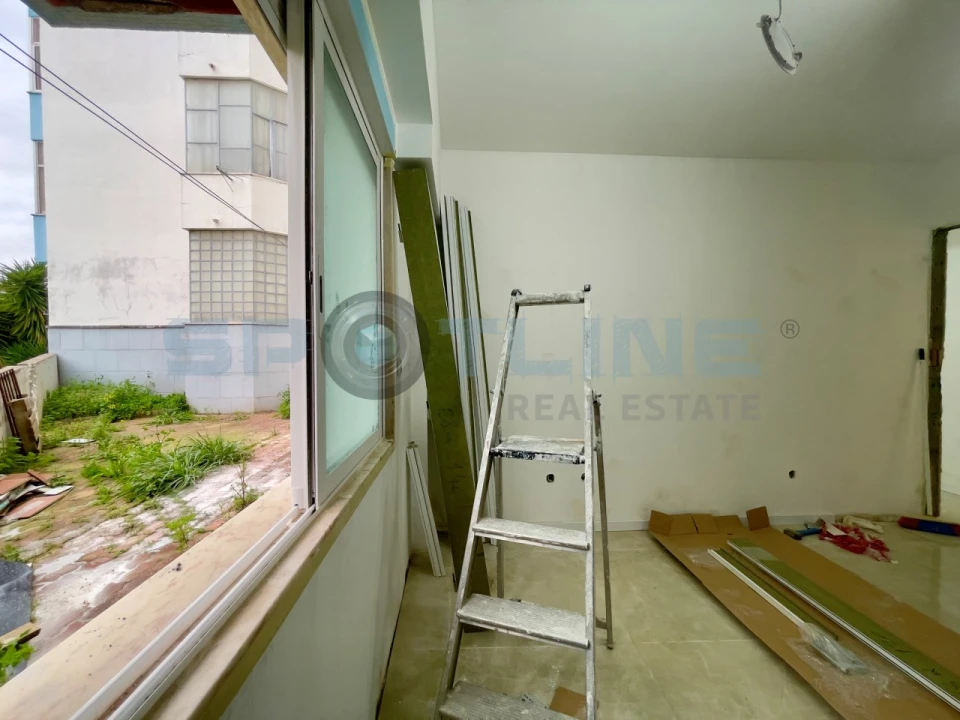 Apartamento T2 para Venda em Póvoa de Santo Adrião e Olival Basto Foto 16