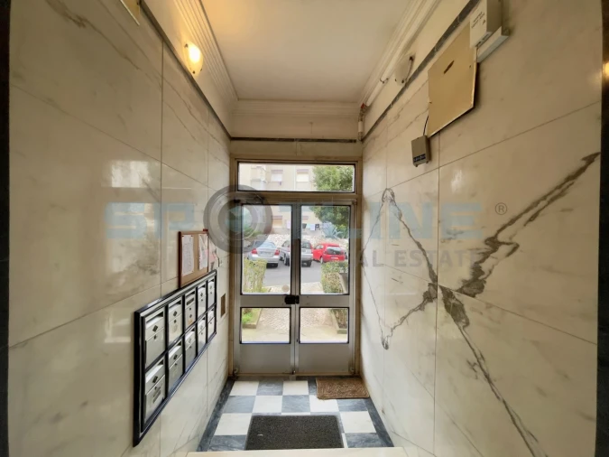 Apartamento T2 para Venda em Póvoa de Santo Adrião e Olival Basto Foto 4