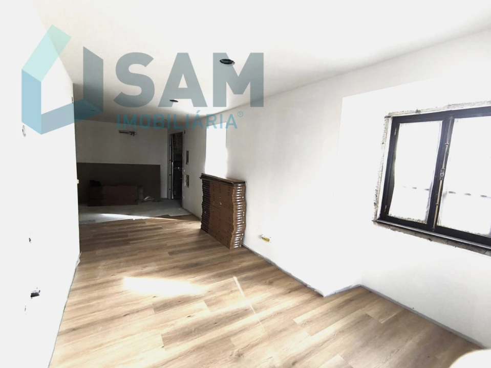 Moradia T2 para Venda em Roliça Foto 7