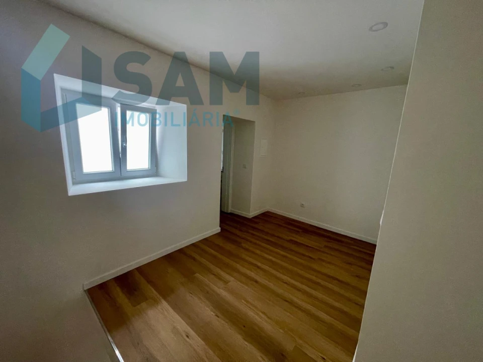 Moradia T2 para Venda em Roliça Foto 6