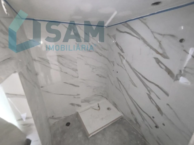 Moradia T2 para Venda em Roliça Foto 17