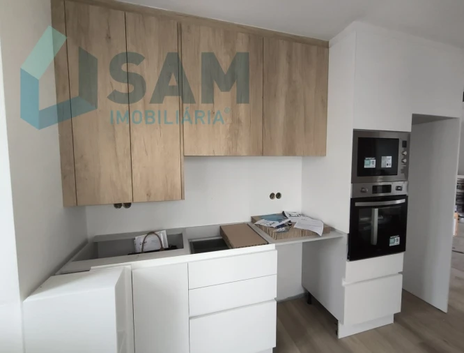 Moradia T2 para Venda em Roliça Foto 1