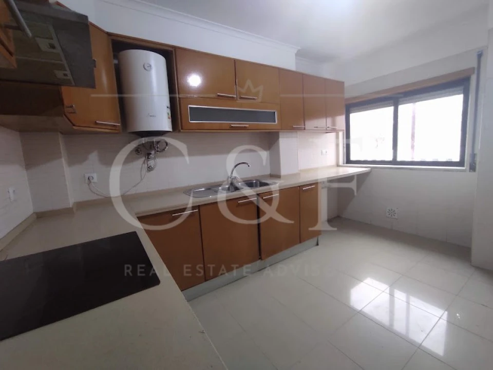 Apartamento T3 para Venda em Rio de Mouro Foto 9