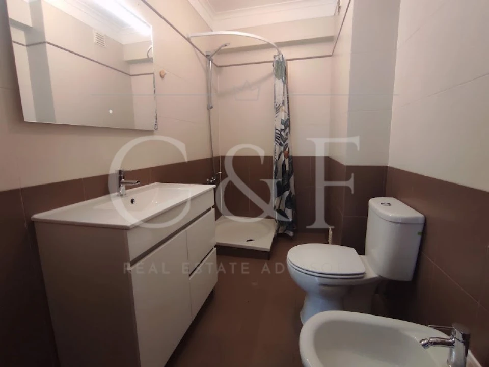 Apartamento T3 para Venda em Rio de Mouro Foto 17