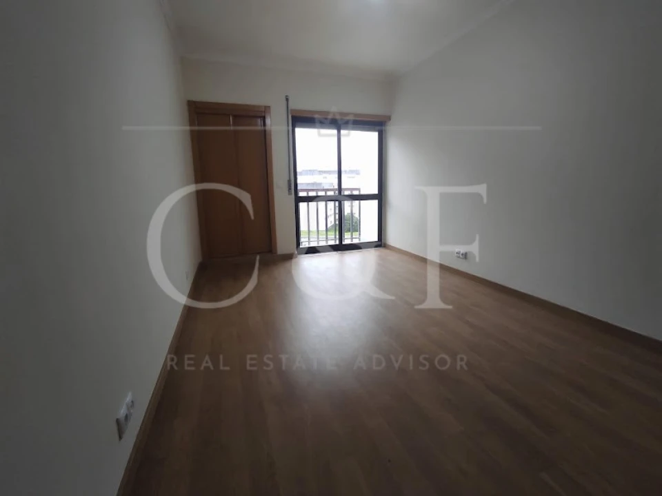Apartamento T3 para Venda em Rio de Mouro Foto 30