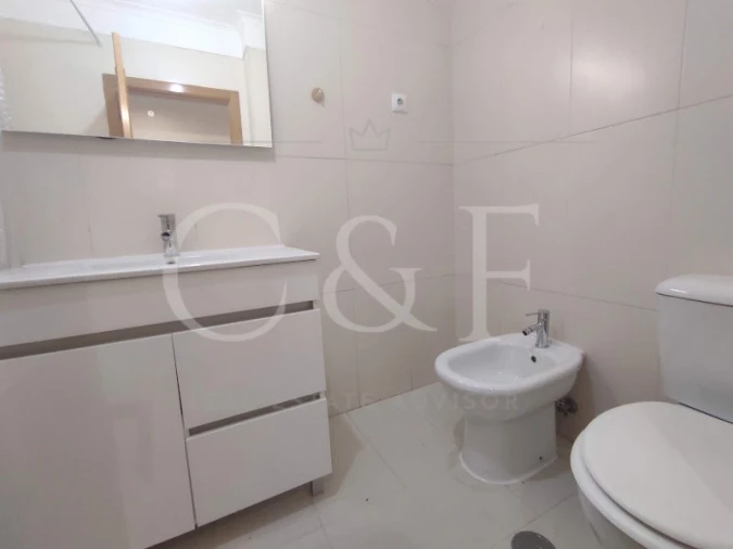 Apartamento T3 para Venda em Rio de Mouro Foto 27