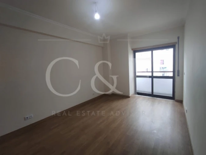 Apartamento T3 para Venda em Rio de Mouro Foto 15