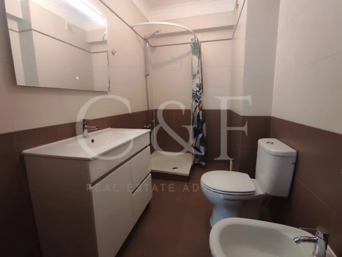 Apartamento T3 para Venda em Rio de Mouro Foto 17