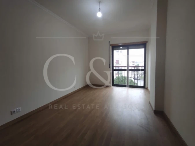 Apartamento T3 para Venda em Rio de Mouro Foto 20