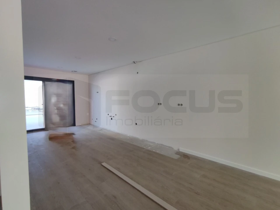 Moradia T4 para Venda em Gafanha da Encarnação Foto 11