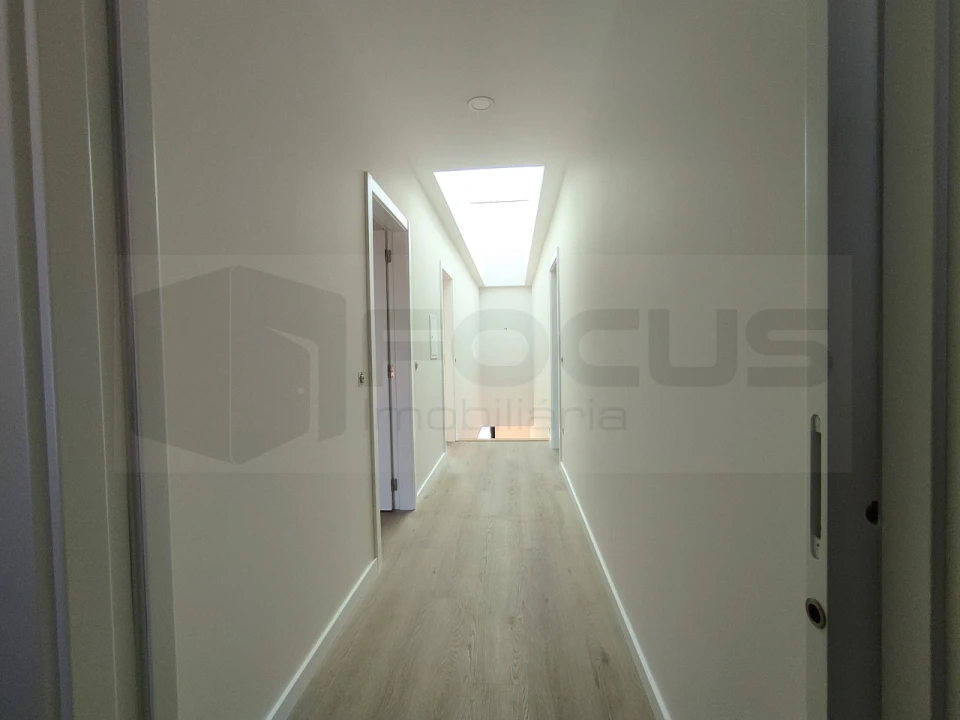 Moradia T4 para Venda em Gafanha da Encarnação Foto 15