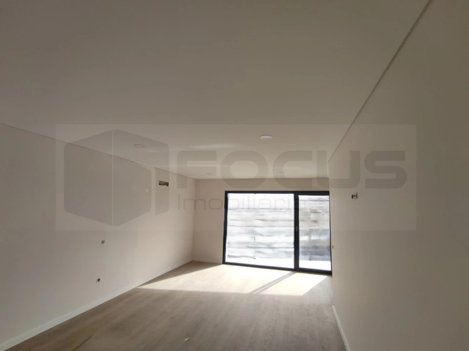 Moradia T4 para Venda em Gafanha da Encarnação Foto 19