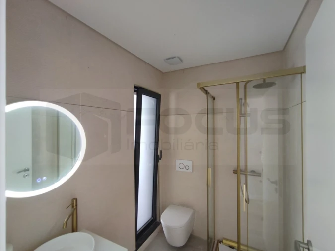 Moradia T4 para Venda em Gafanha da Encarnação Foto 17