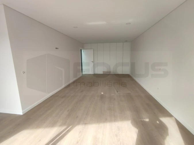 Moradia T4 para Venda em Gafanha da Encarnação Foto 21