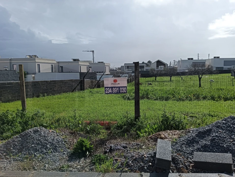 Terreno para Venda em Albergaria-A-Velha e Valmaior Foto 1