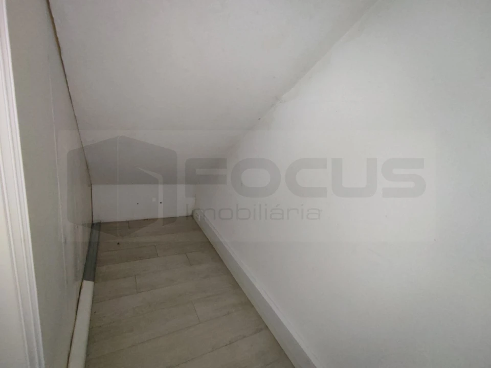 Loja para Arrendamento em Aradas Foto 10