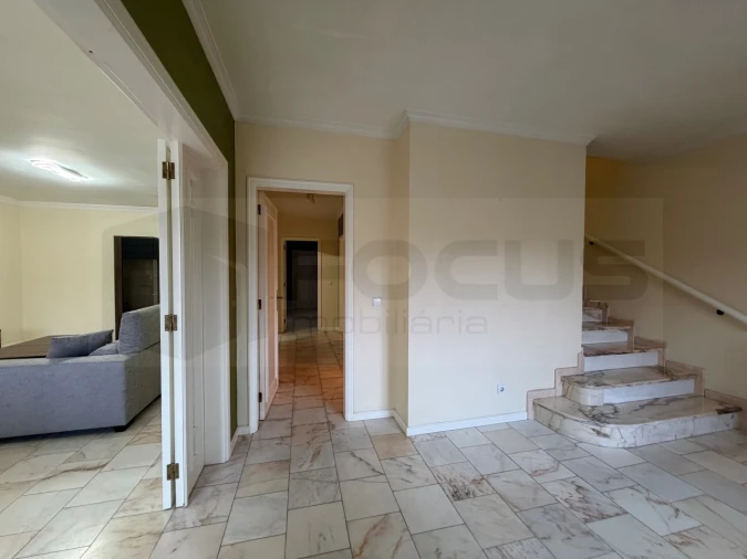 Moradia T4 para Arrendamento em Glória e Vera Cruz Foto 14