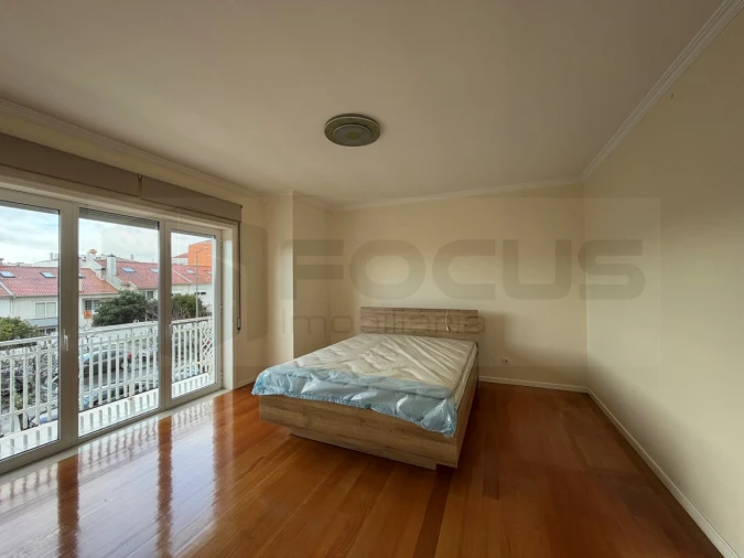 Moradia T4 para Arrendamento em Glória e Vera Cruz Foto 16