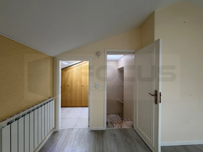 Moradia T4 para Arrendamento em Glória e Vera Cruz Foto 35