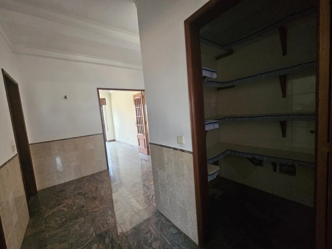 Apartamento T4 para Venda em Gaio-Rosário e Sarilhos Pequenos Foto 18