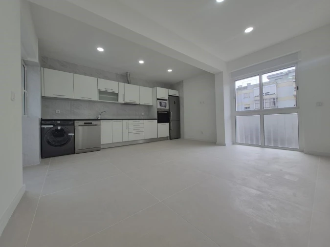 Apartamento T2 para Venda em Laranjeiro e Feijó Foto 31