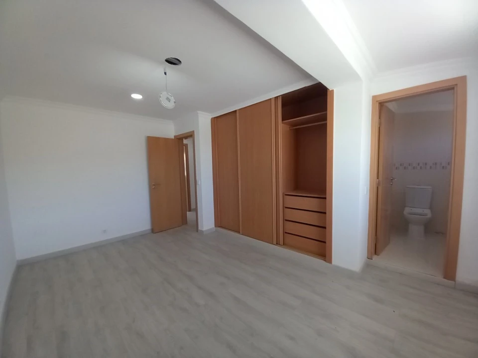 Moradia T3 para Venda em Carcavelos e Parede Foto 29