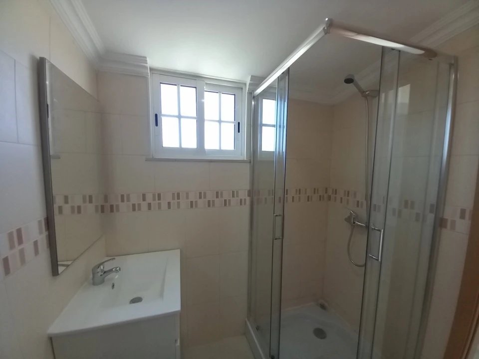 Moradia T3 para Venda em Carcavelos e Parede Foto 31