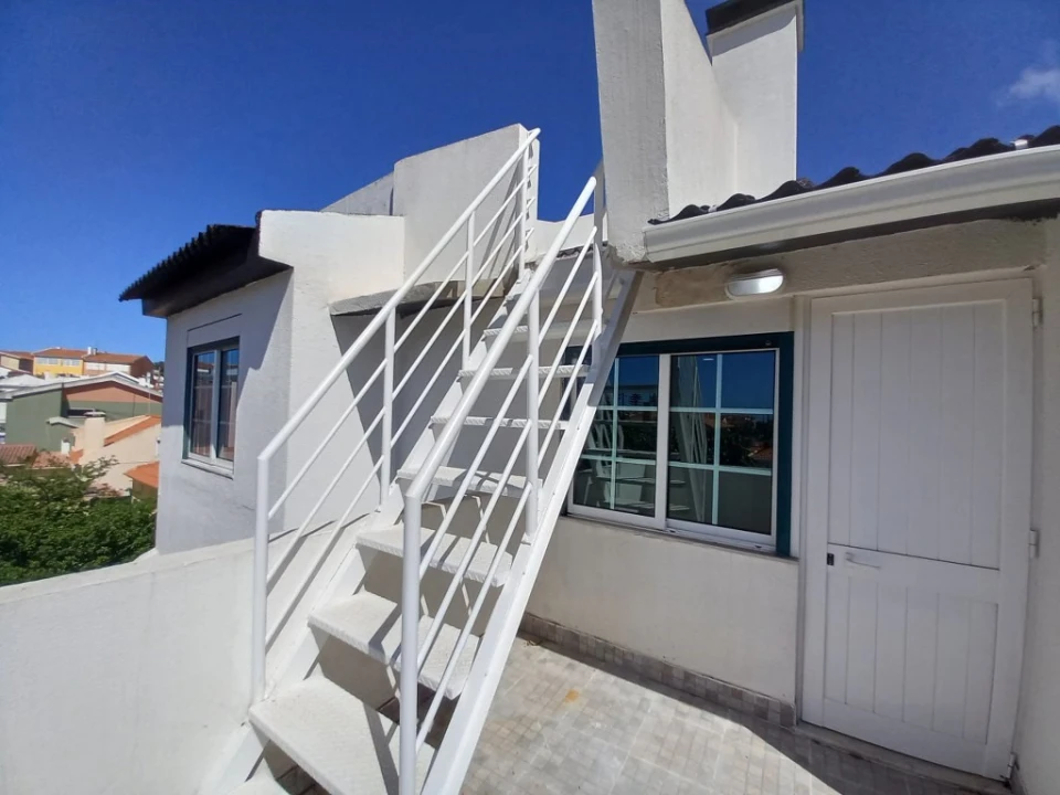 Moradia T3 para Venda em Carcavelos e Parede Foto 33