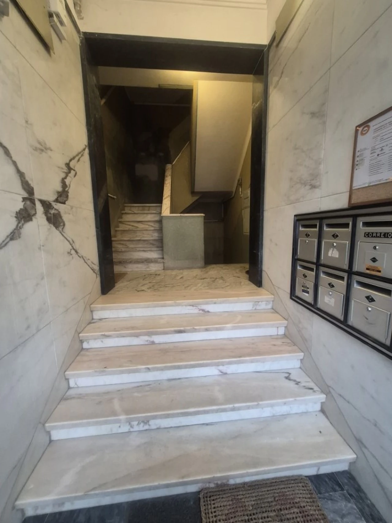 Apartamento para Venda em Póvoa de Santo Adrião e Olival Basto Foto 8