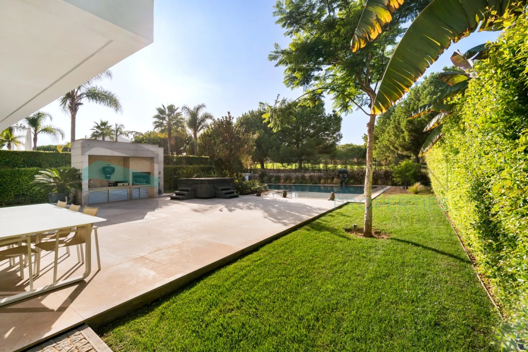 Moradia T3 para Venda em Quarteira Foto 25