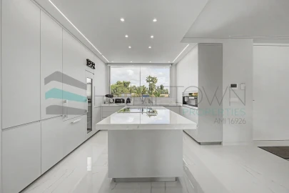 Moradia T3 para Venda em Quarteira