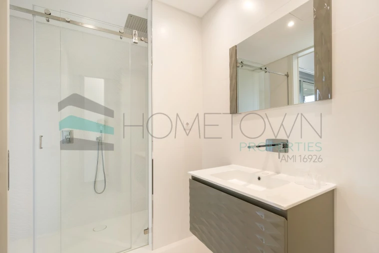 Moradia T3 para Venda em Quarteira Foto 14