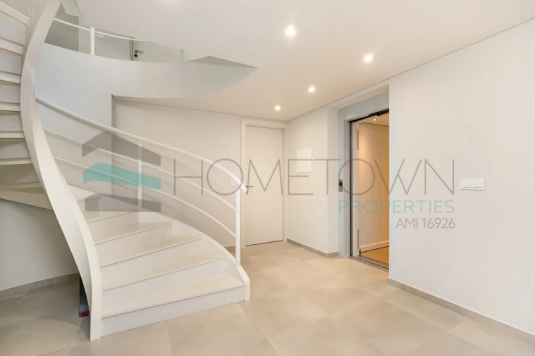 Moradia T3 para Venda em Quarteira Foto 7