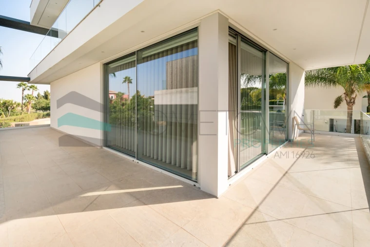 Moradia T3 para Venda em Quarteira Foto 11