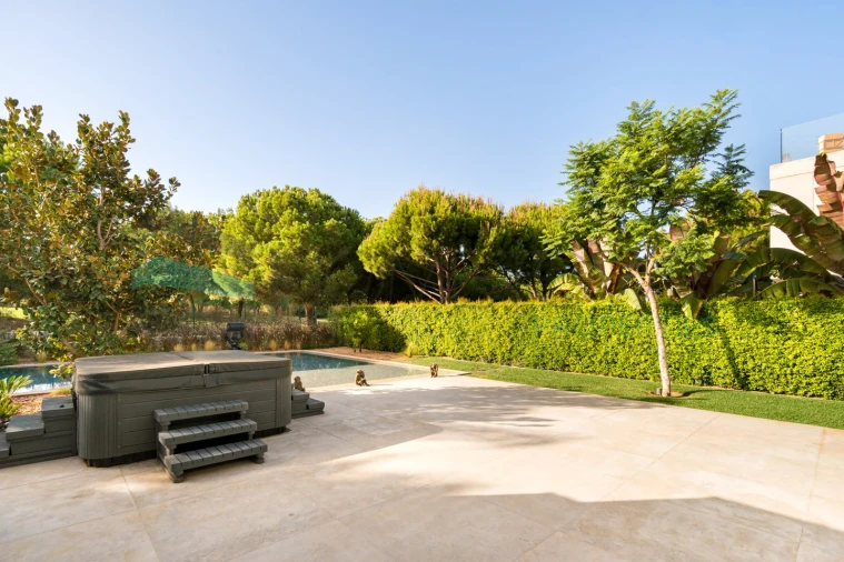 Moradia T3 para Venda em Quarteira Foto 27