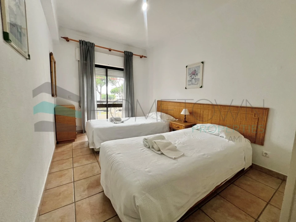 Apartamento T2 para Venda em Quarteira Foto 10